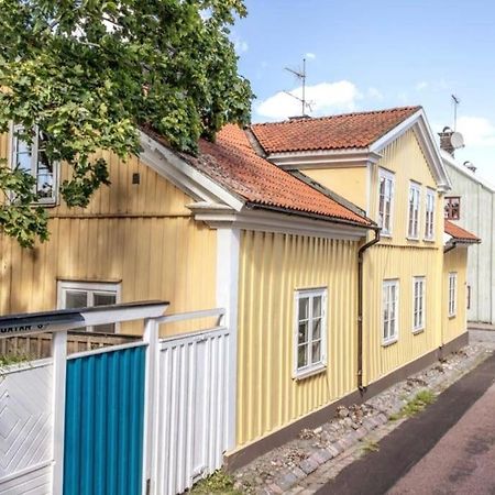 Central Laegenhet I 1700-Talshus Vastervik Ngoại thất bức ảnh